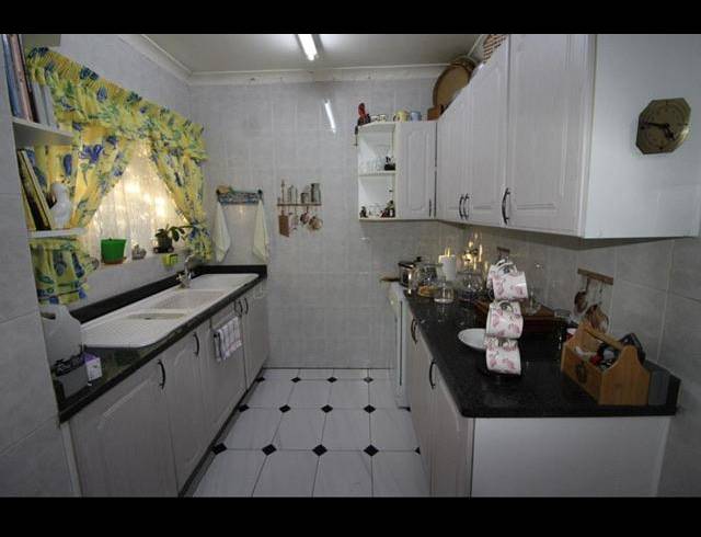 3 BEDROOM HOUSE FOR SALE IN WENTWORTH PARK